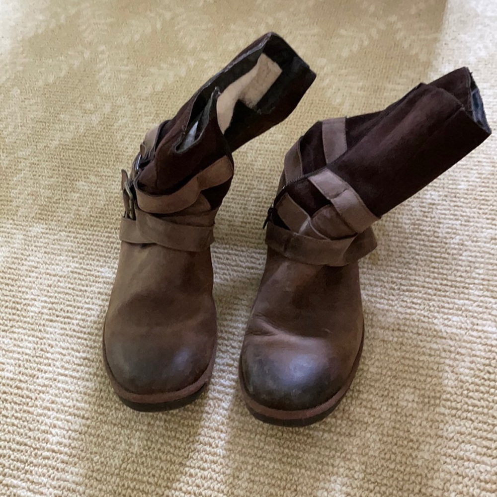 Uggs boots
